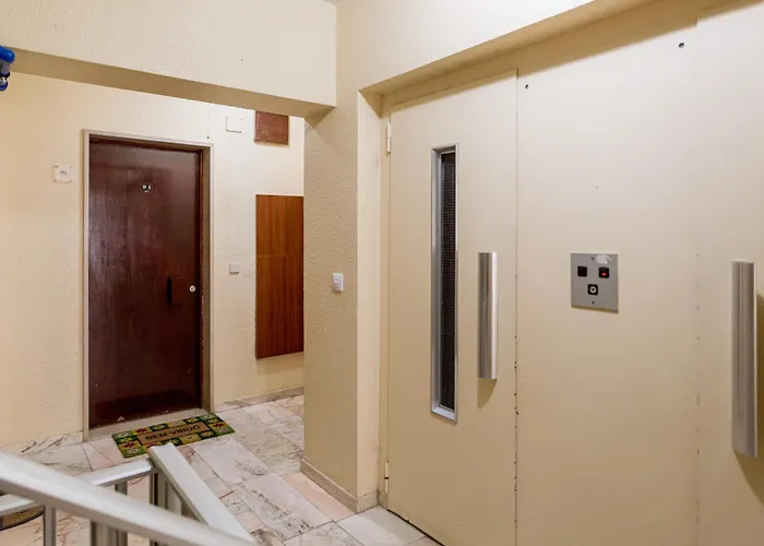 Highview Terrace 1br, 300m To By Host For Us Appartamento Armação de Pêra